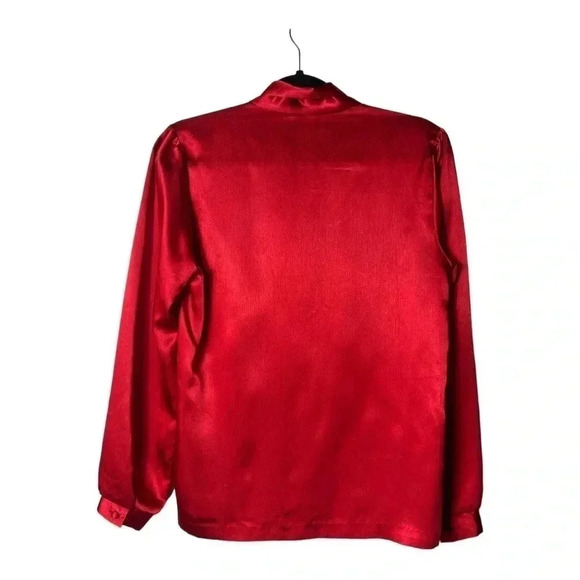 1376. VINTAGE 80’ SATIN POLY PUSSYBOW BLOUSE BY RRRRRUSS RED COLOR BUTTON DOWN - Picture 6 of 9